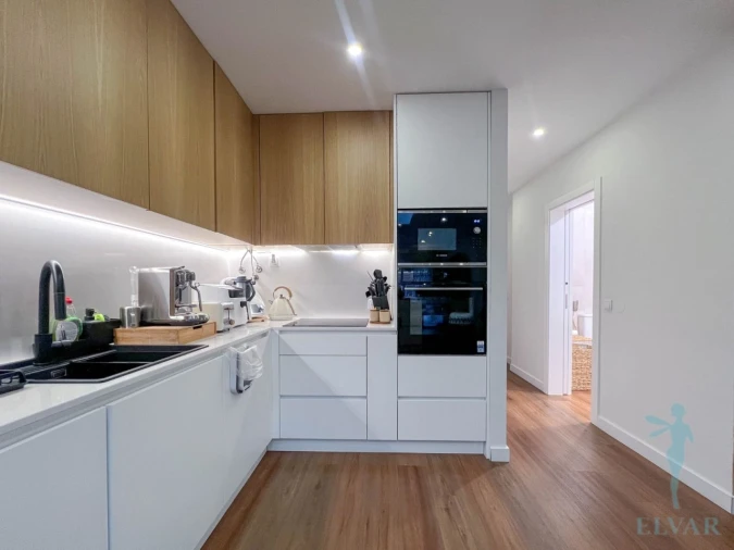 Apartamento T2 para Venda em Quarteira Foto 5