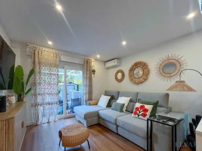 Apartamento T2 para Venda em Quarteira Foto 13