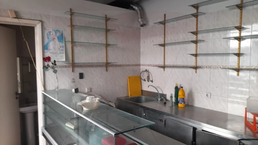 Negócio para Venda em Águas Livres Foto 3