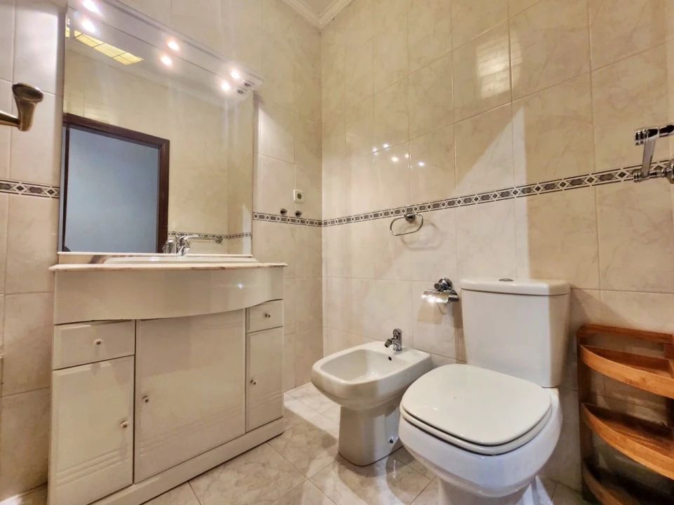 Apartamento T1 para Arrendamento em Castêlo da Maia Foto 12