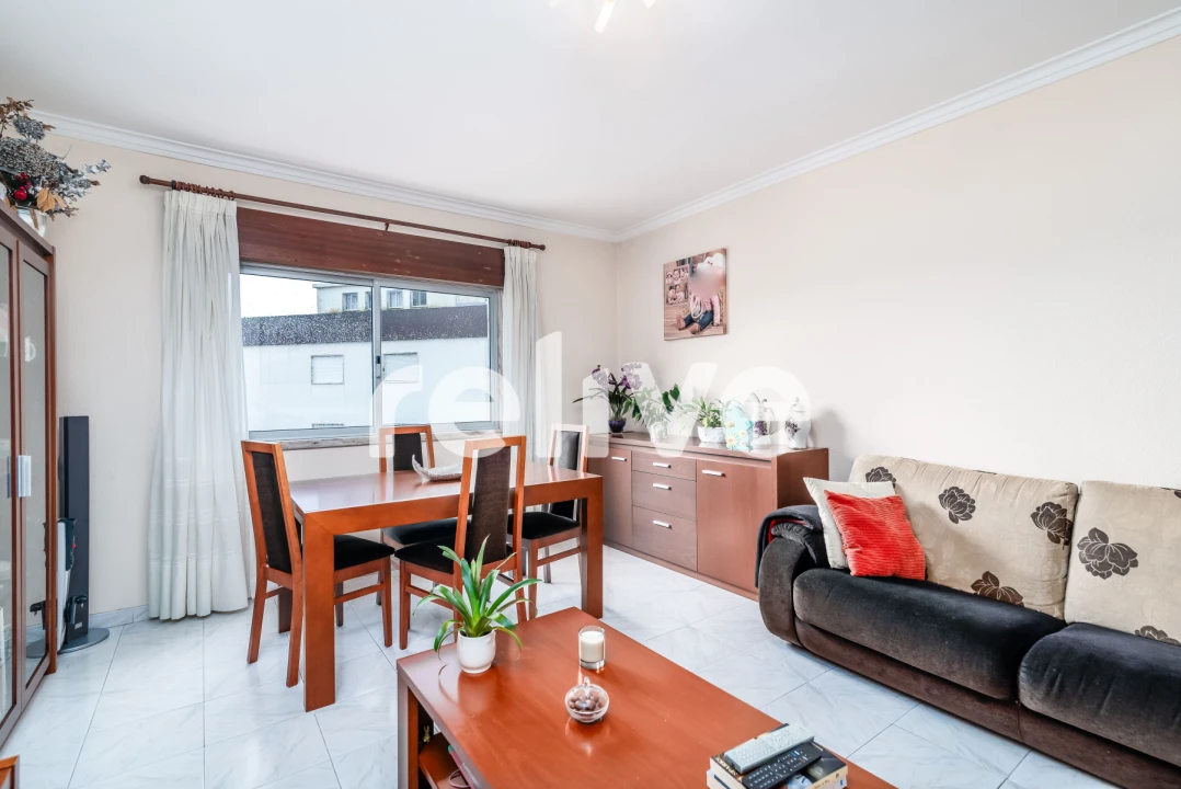 Apartamento T2 para Venda em Queluz e Belas Foto 8