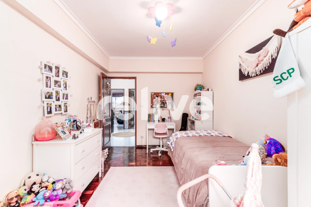 Apartamento T2 para Venda em Queluz e Belas Foto 16