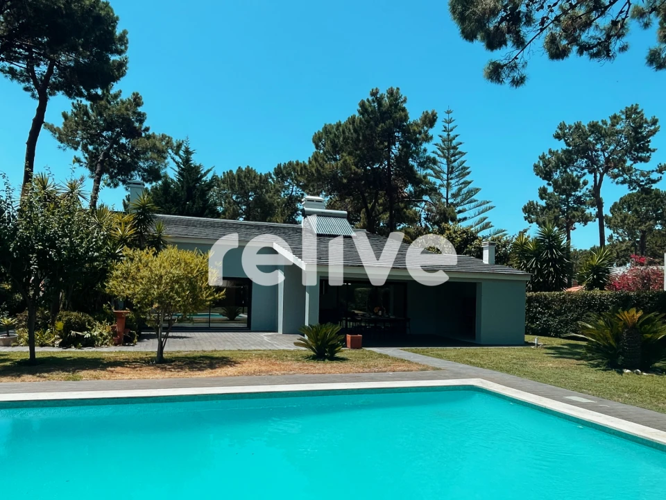 Moradia T4 para Venda em Charneca de Caparica e Sobreda Foto 1