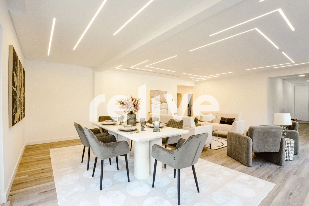 Moradia T4 para Venda em Charneca de Caparica e Sobreda Foto 7