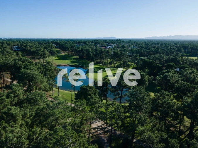 Moradia T4 para Venda em Charneca de Caparica e Sobreda Foto 33