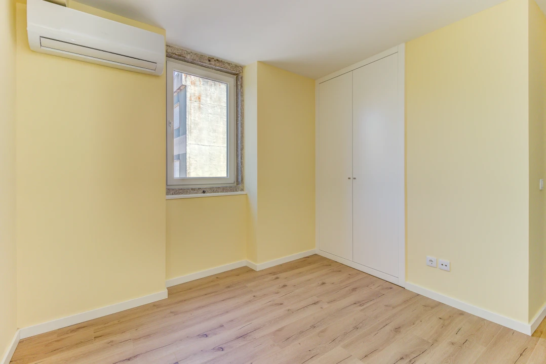 Apartamento T2 para Venda em Massamá e Monte Abraão Foto 17