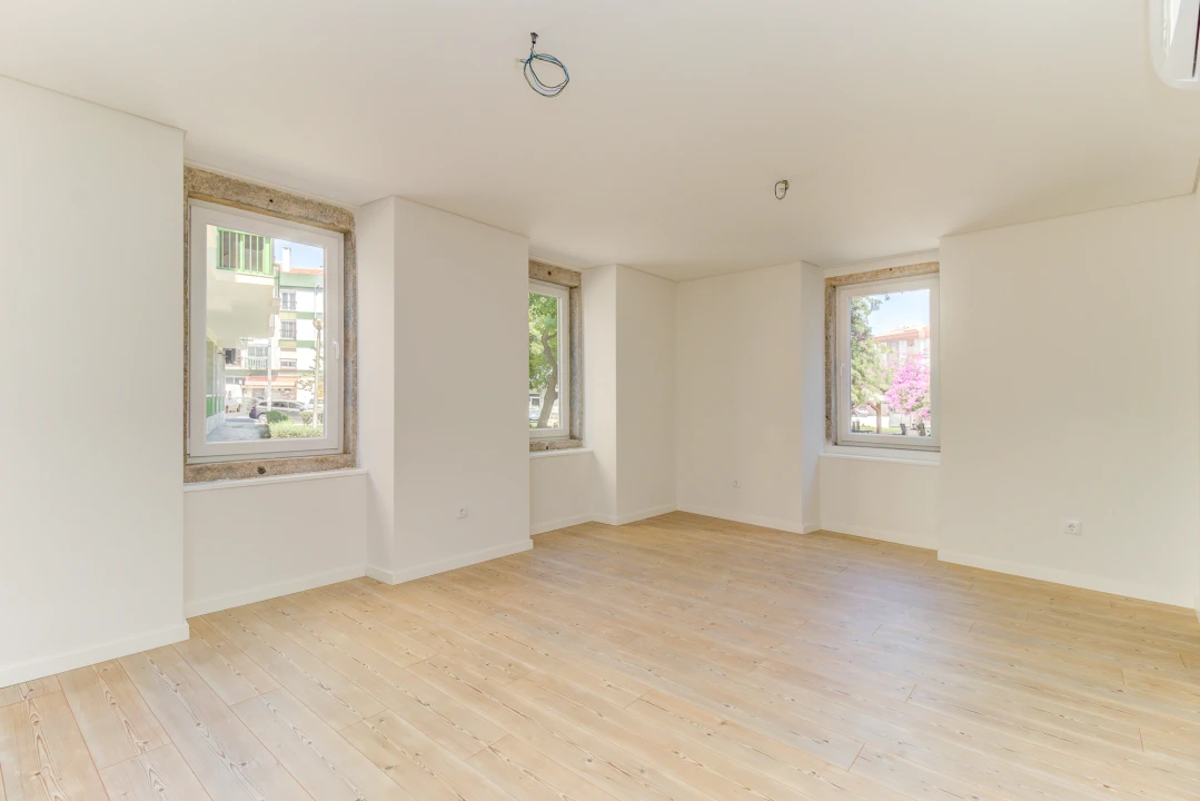 Apartamento T2 para Venda em Massamá e Monte Abraão Foto 3