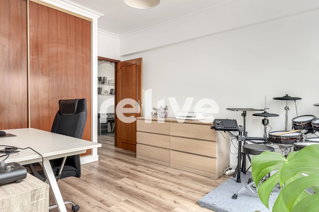 Apartamento T2 para Venda em Santa Maria e São Miguel, São Martinho, São Pedro Penaferrim Foto 24