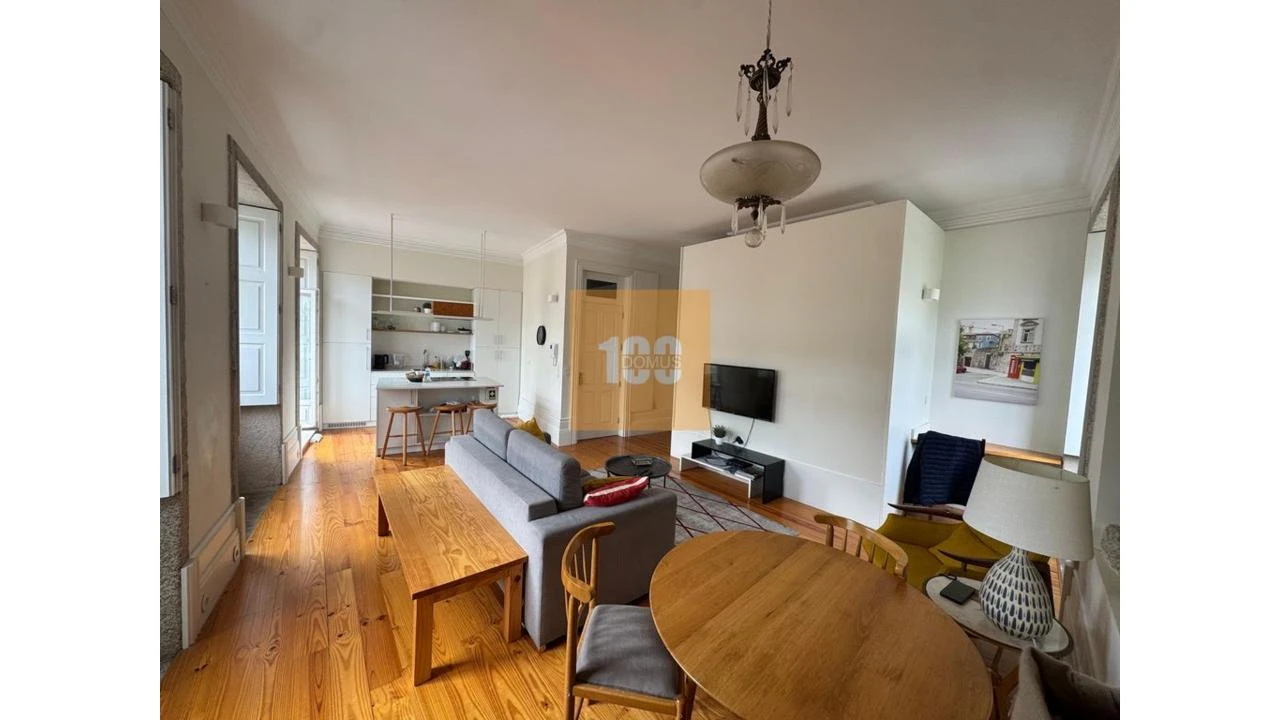 Apartamento T1 para Venda em Cedofeita, Santo Ildefonso, Sé, Miragaia, São Nicolau e Vitória Foto 3