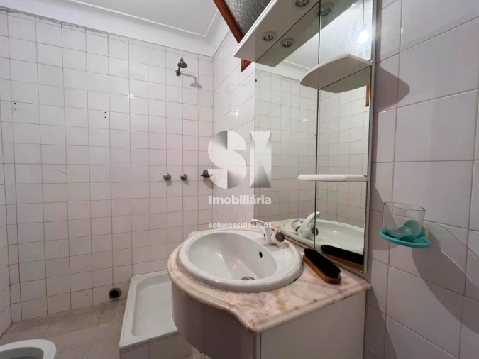 Apartamento T3 para Venda em Alijo Foto 18