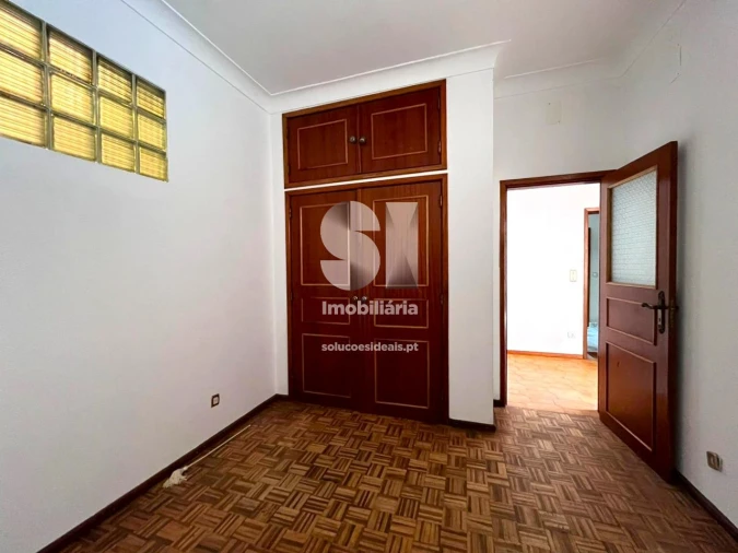 Apartamento T3 para Venda em Alijo Foto 22