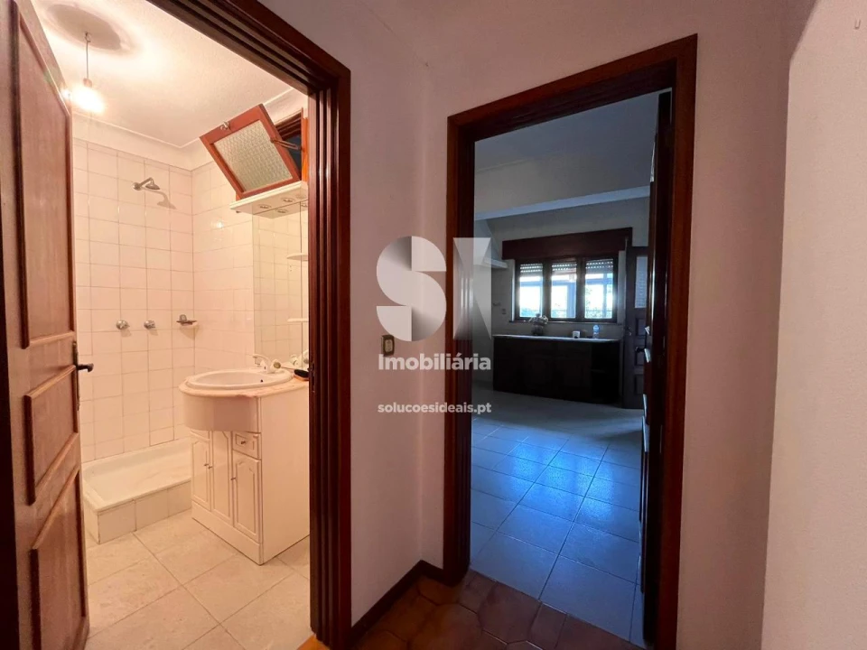 Apartamento T3 para Venda em Alijo Foto 20