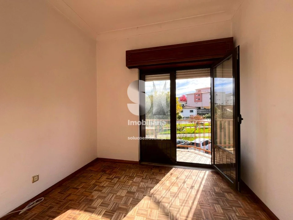 Apartamento T3 para Venda em Alijo Foto 6