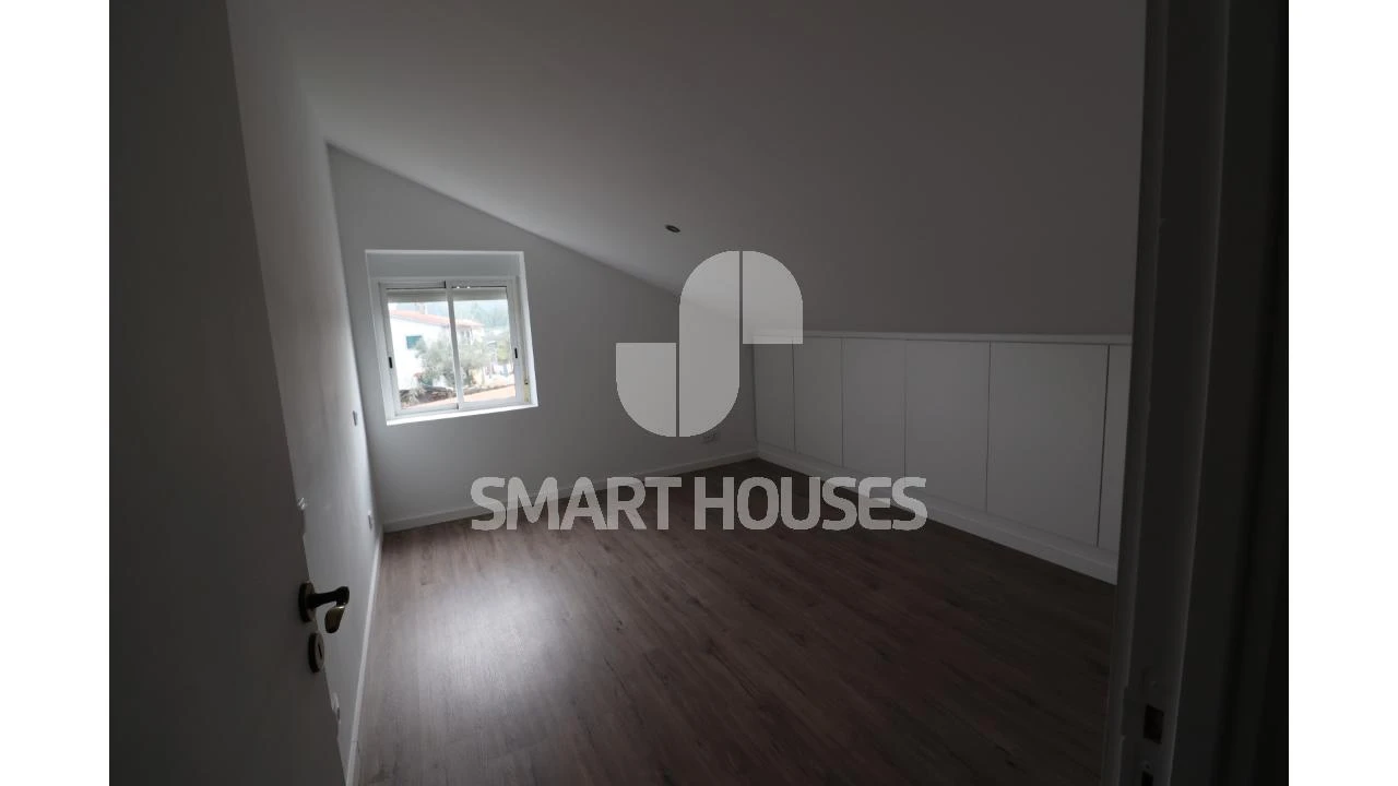 Moradia T4 para Venda em Arganil Foto 21