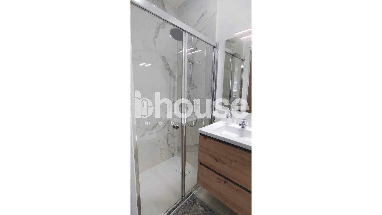 Apartamento T1 para Venda em Valpaços e Sanfins Foto 6