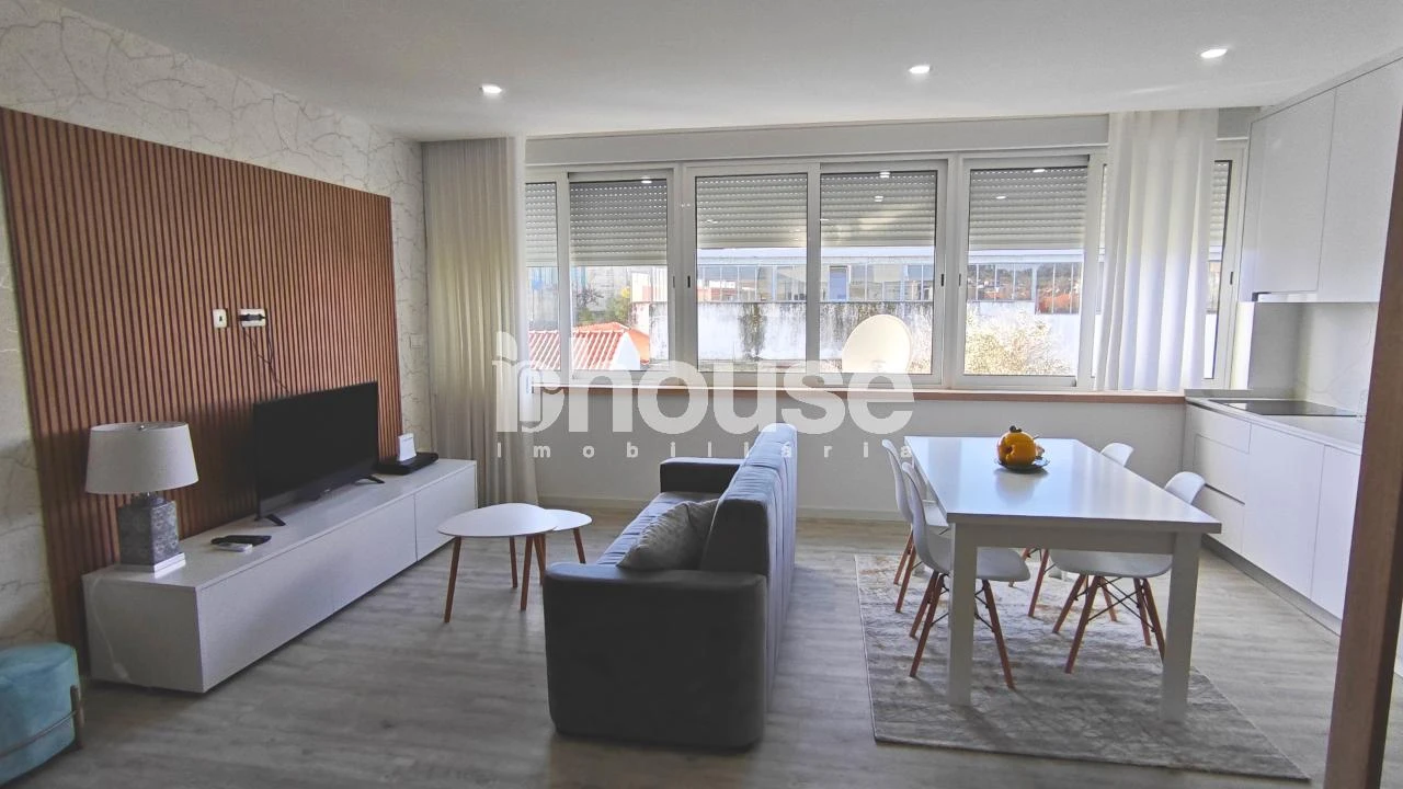 Apartamento T1 para Venda em Valpaços e Sanfins Foto 1