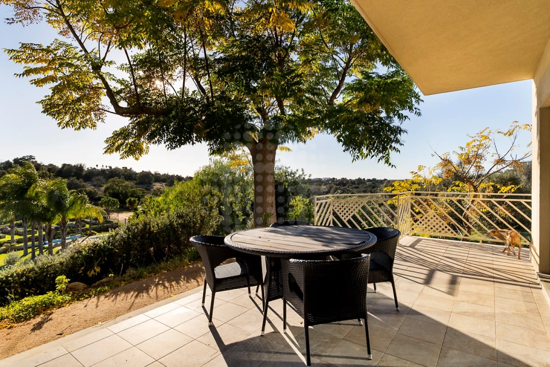 Moradia T5 para Venda em Guia Foto 9