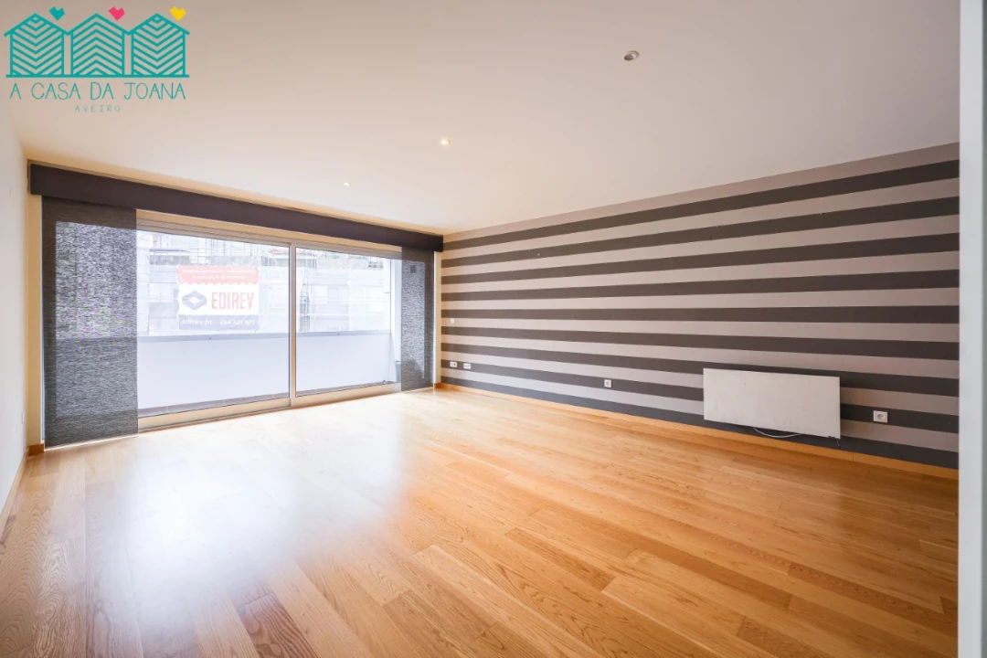 Apartamento T2 para Arrendamento em Glória e Vera Cruz Foto 1