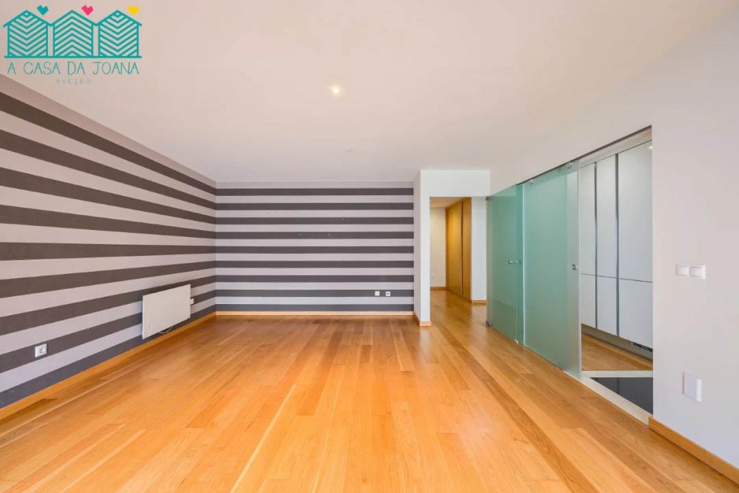 Apartamento T2 para Arrendamento em Glória e Vera Cruz Foto 2