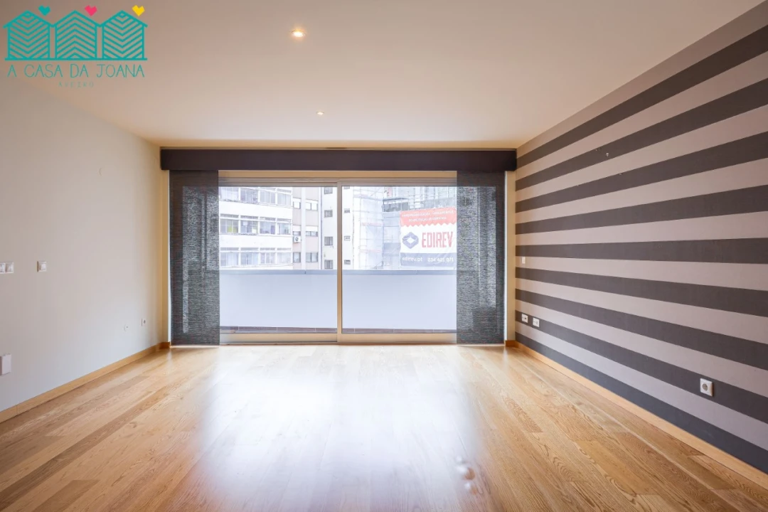 Apartamento T2 para Arrendamento em Glória e Vera Cruz Foto 3