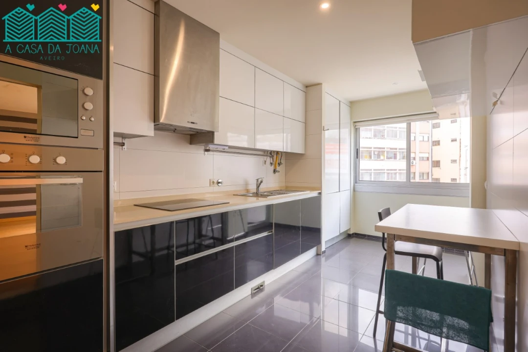 Apartamento T2 para Arrendamento em Glória e Vera Cruz Foto 6