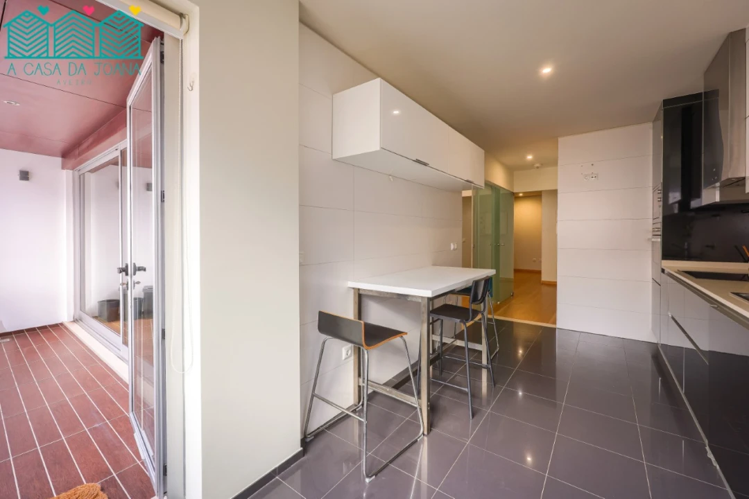 Apartamento T2 para Arrendamento em Glória e Vera Cruz Foto 10