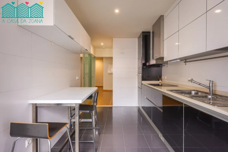 Apartamento T2 para Arrendamento em Glória e Vera Cruz Foto 8