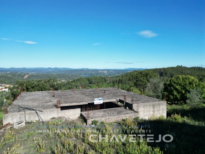 Terreno para Venda em Serra e Junceira Foto 15