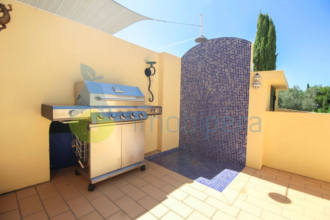 Moradia T3 para Venda em Albufeira e Olhos de Água Foto 28