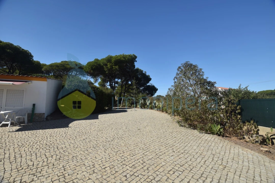 Moradia T3 para Venda em Lagoa e Carvoeiro Foto 32