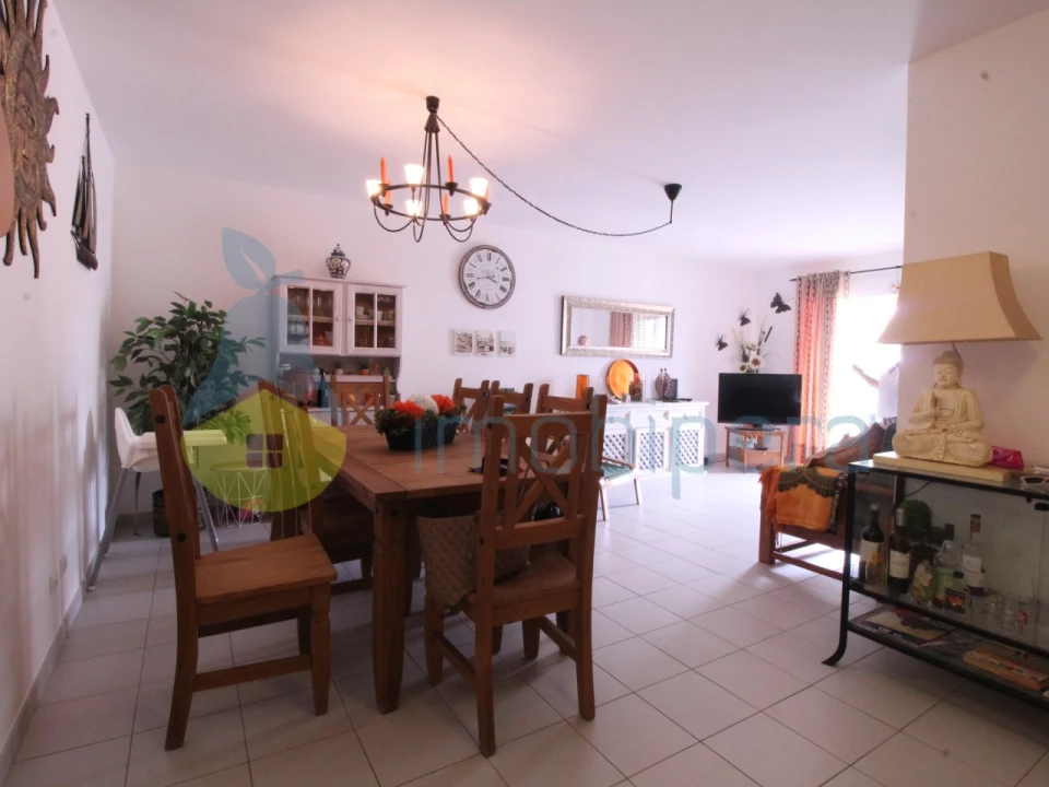 Apartamento T3 para Venda em Portimão Foto 2