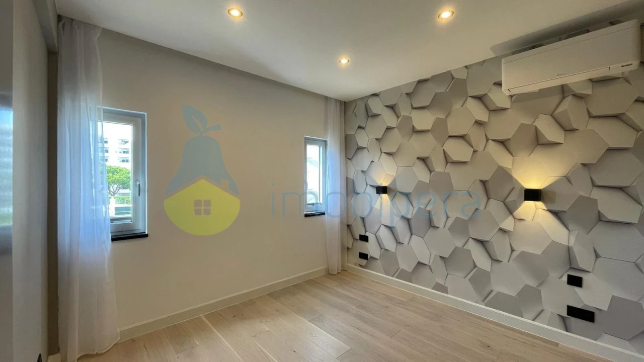 Apartamento T2 para Venda em Quarteira Foto 20