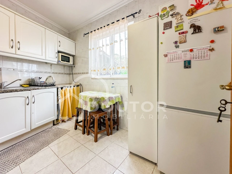 Moradia T3 para Venda em Caniço Foto 8