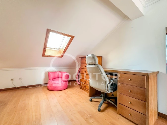 Moradia T3 para Venda em Caniço Foto 16