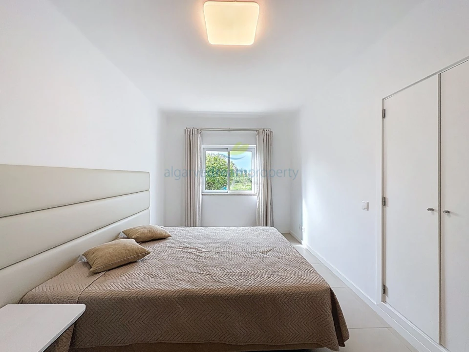 Moradia T4 para Venda em Albufeira e Olhos de Água Foto 23