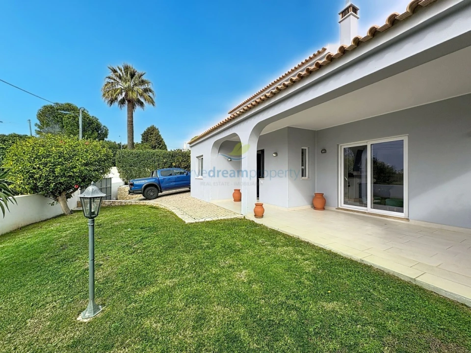 Moradia T4 para Venda em Albufeira e Olhos de Água Foto 50