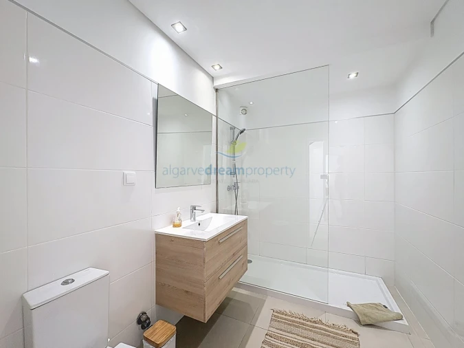 Moradia T4 para Venda em Albufeira e Olhos de Água Foto 25