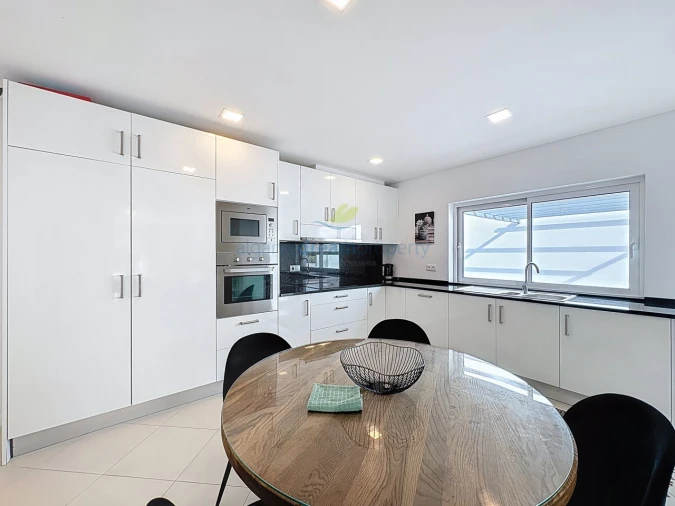 Moradia T4 para Venda em Albufeira e Olhos de Água Foto 16