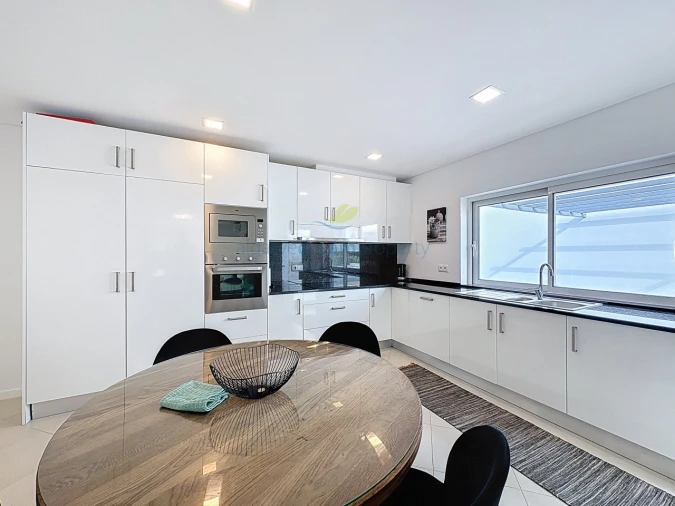 Moradia T4 para Venda em Albufeira e Olhos de Água Foto 20