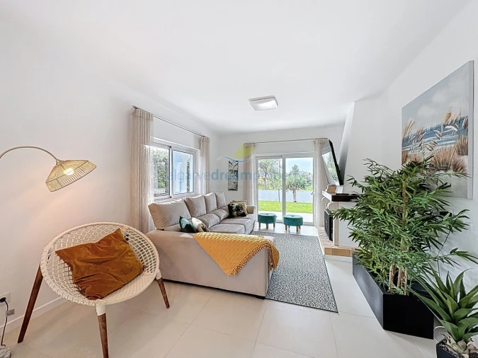 Moradia T4 para Venda em Albufeira e Olhos de Água Foto 5