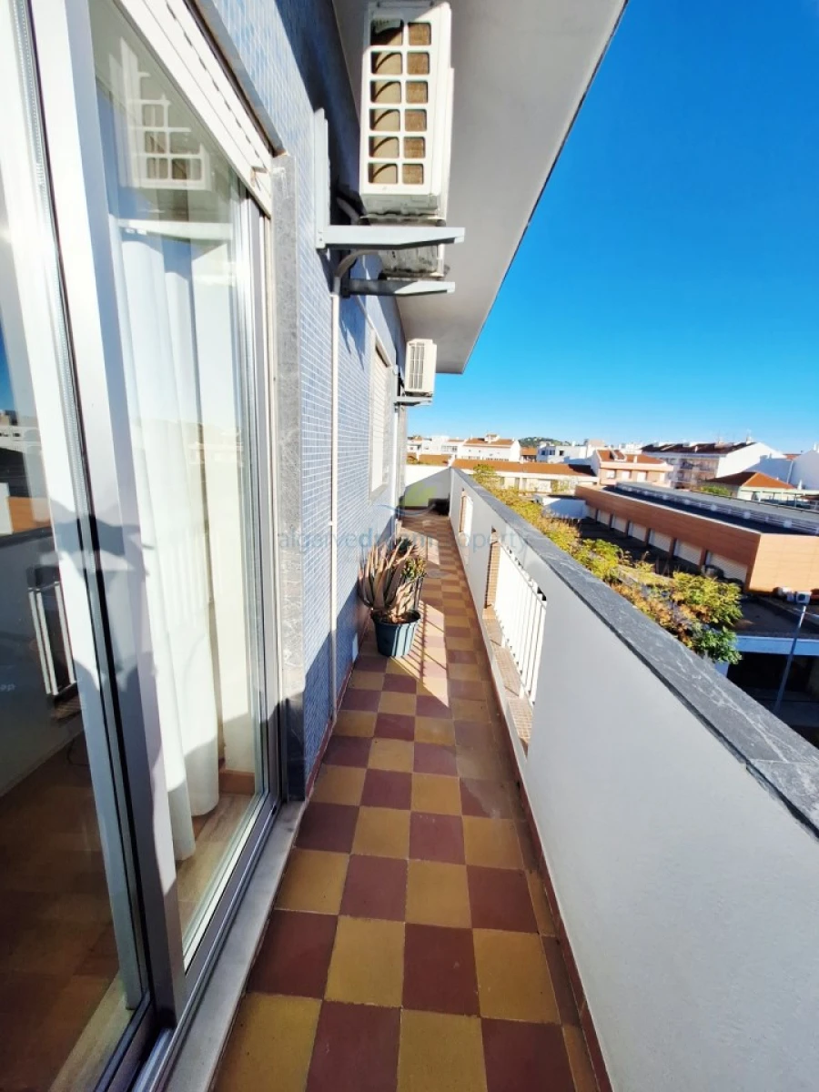 Apartamento T3 para Venda em São Brás de Alportel Foto 7