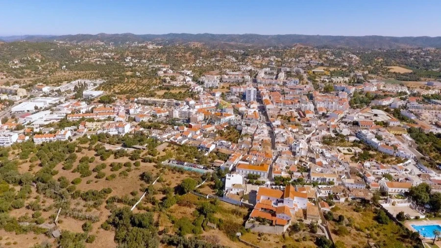 Apartamento T3 para Venda em São Brás de Alportel Foto 1