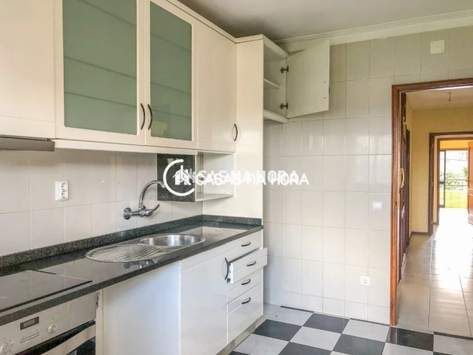 Apartamento T3 para Venda em Oliveira do Douro Foto 22
