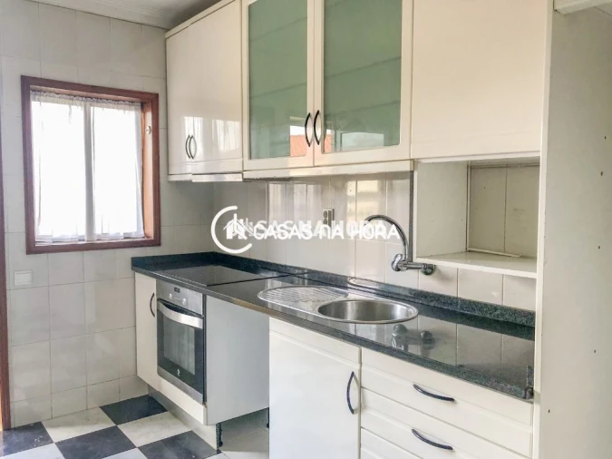 Apartamento T3 para Venda em Oliveira do Douro Foto 25