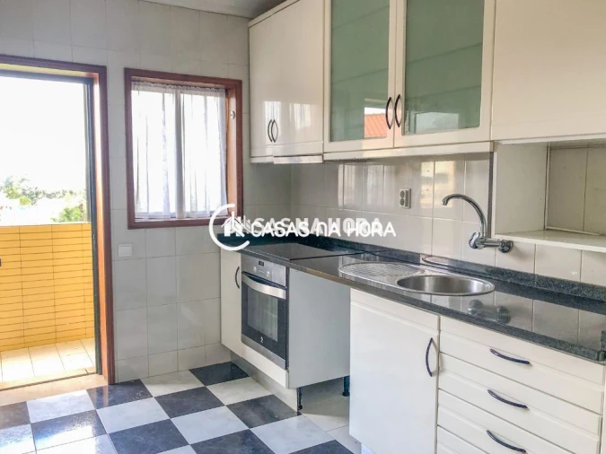 Apartamento T3 para Venda em Oliveira do Douro Foto 26