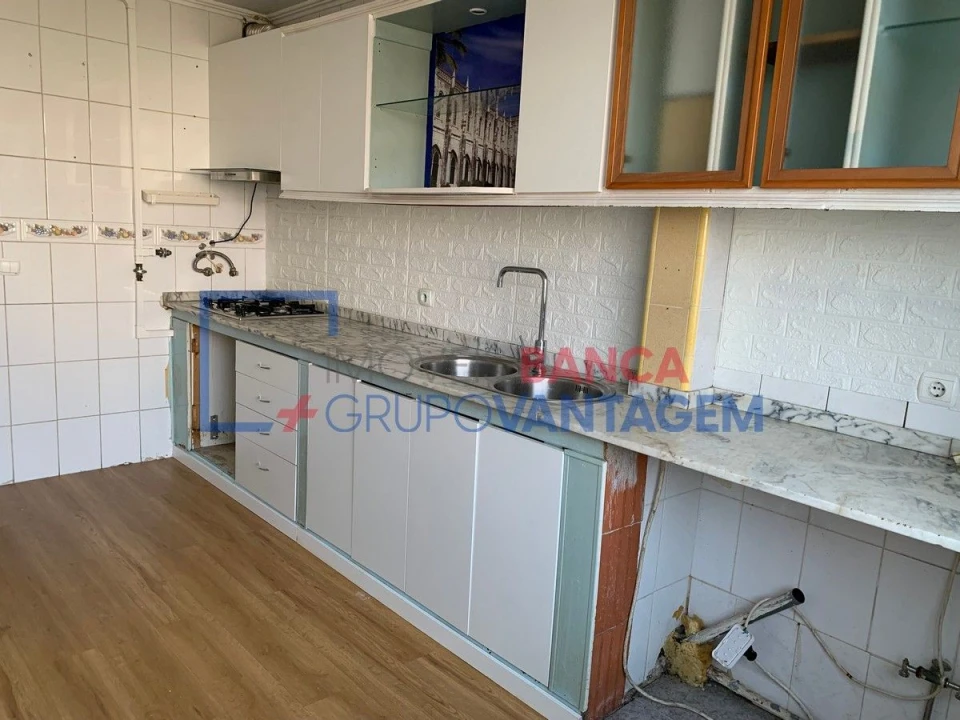 Apartamento T2 para Venda em Cacém e São Marcos Foto 10