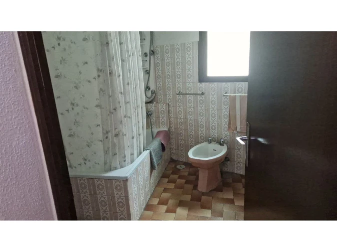 Moradia T5 para Venda em Vacariça Foto 13