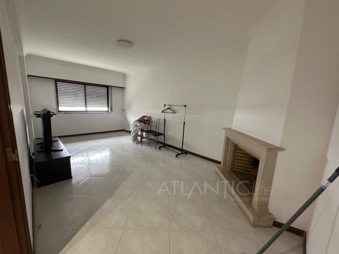 Apartamento para Venda em Cacém e São Marcos Foto 4