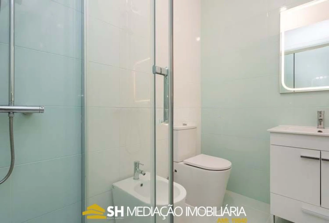 Apartamento T3 para Venda em Portimão Foto 23