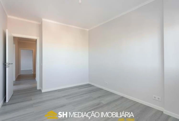 Apartamento T3 para Venda em Portimão Foto 20